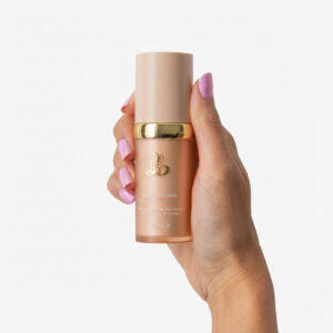 BASE DE MAQUILLAJE 5 EN 1 Tecnología Mimética de Color